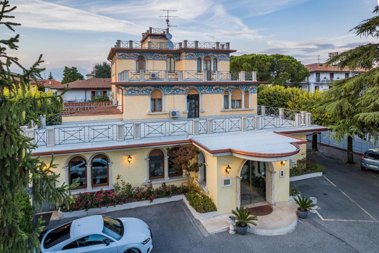 Hotel Gardenia Sirmione Exterior foto