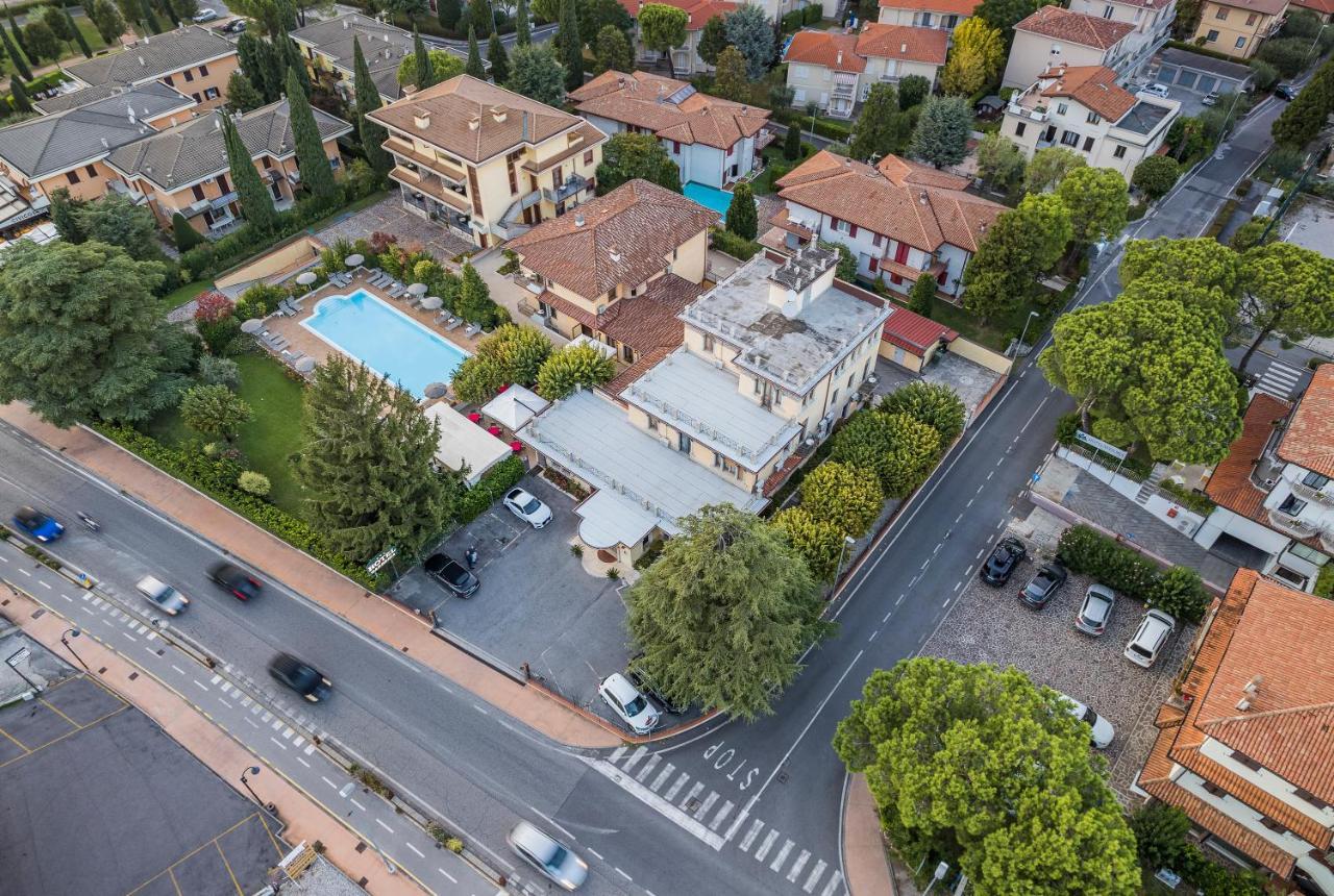 Hotel Gardenia Sirmione Exterior foto